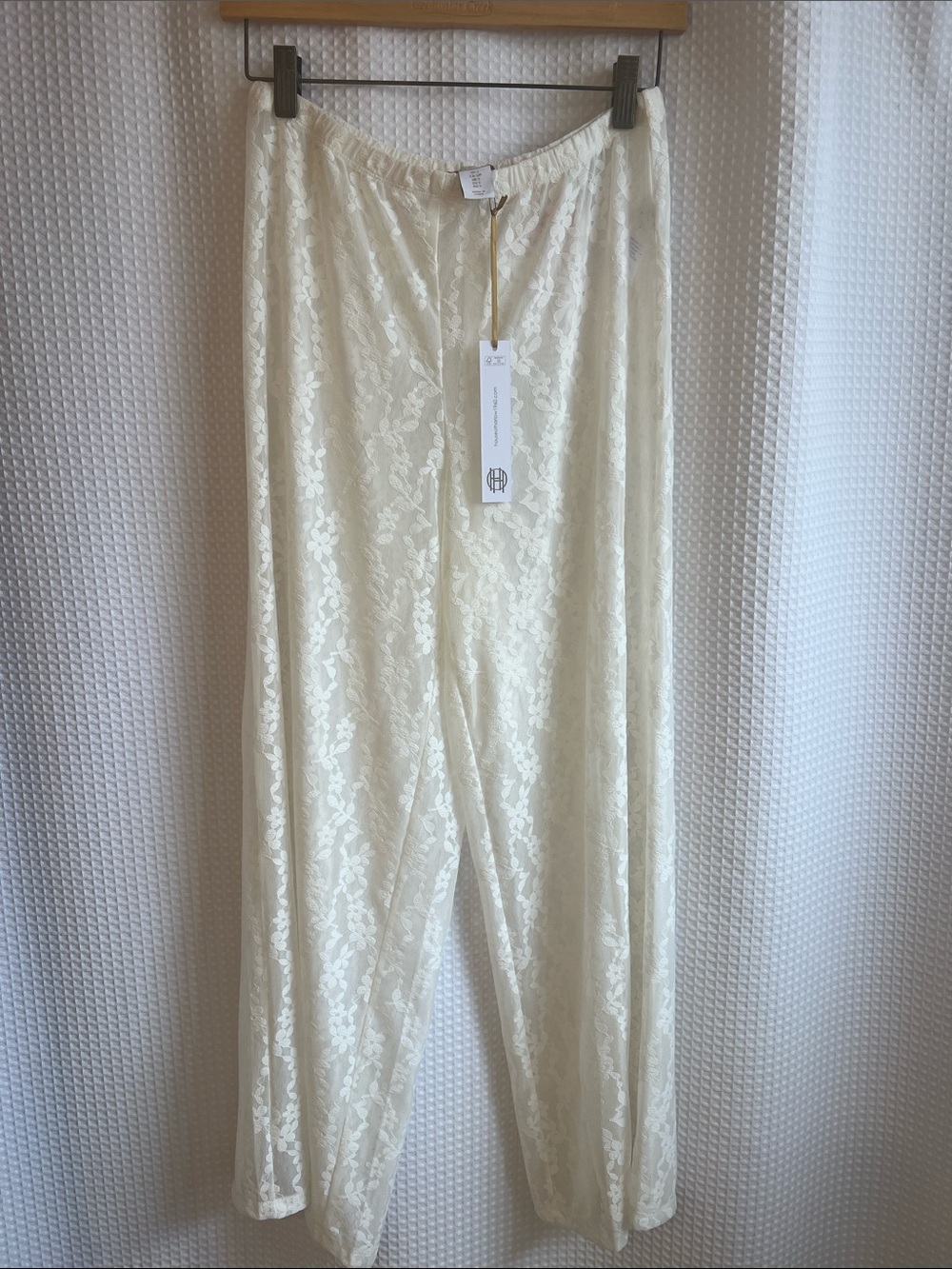 House of Harlow 1960 Cream Lace Overlay Pants